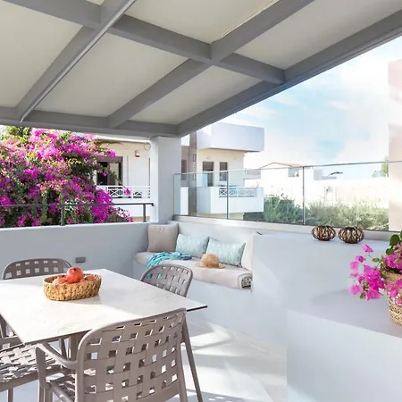 Σπίτι διακοπών Antigoni's Seaside Lodge, A Retreat!